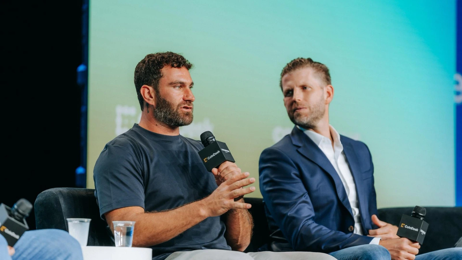 Elizabeth Warren is sparring with the OCC over the Trump-linked World Liberty Financial bank bid.