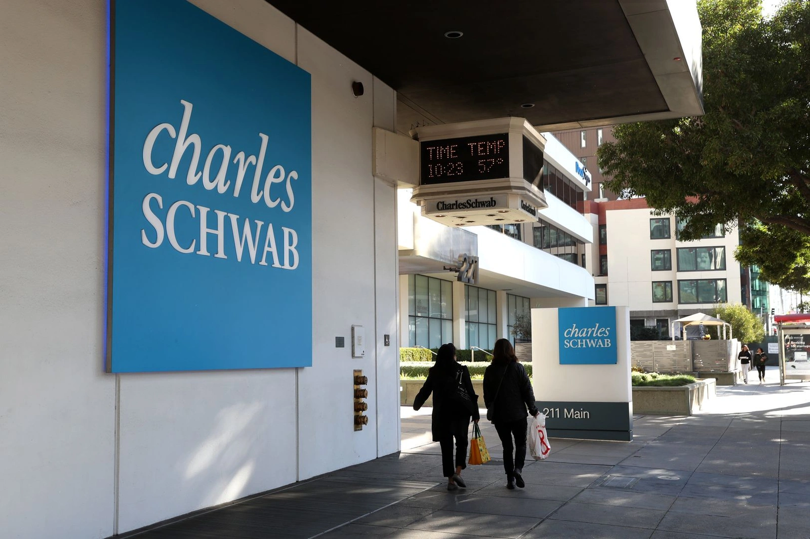 Charles Schwab plans to launch spot Bitcoin and Ether trading in the first half of 2026 — putting direct crypto access in front of its 35+ million brokerage accounts.