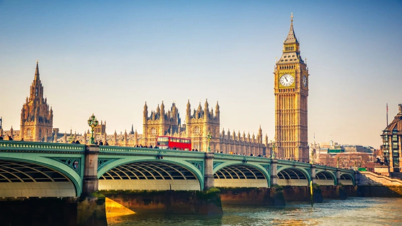 UK's House of Lords committee urged regulators to ease stablecoin rules that could stifle market growth.
