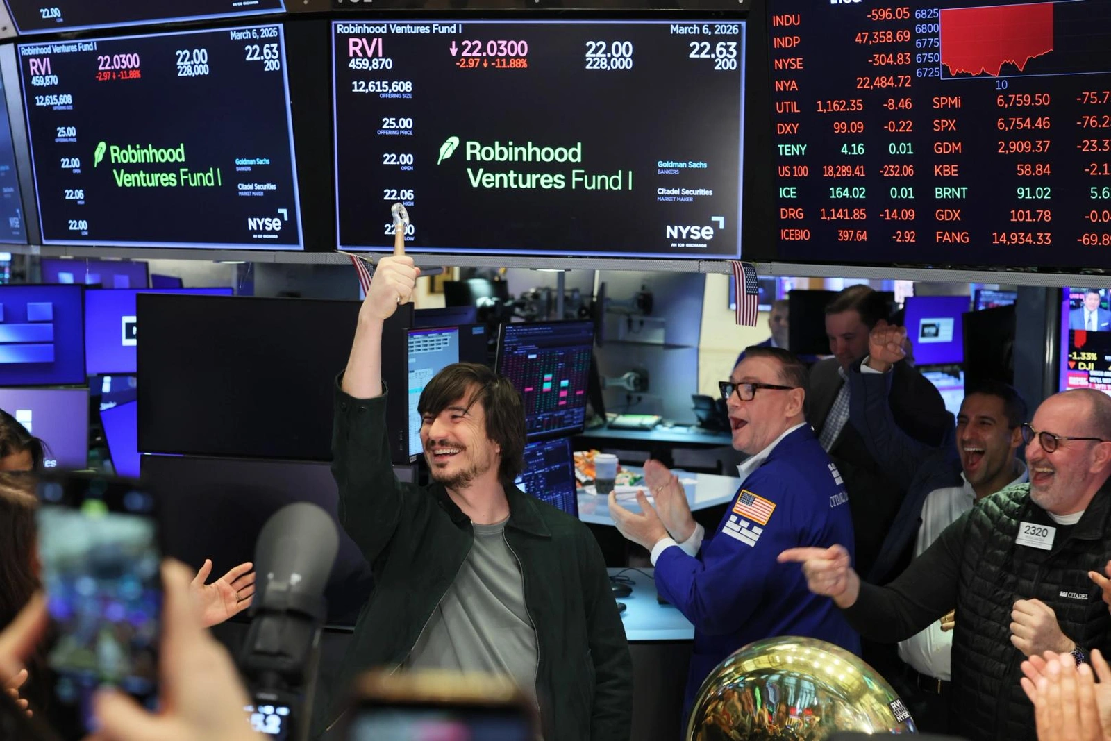 Robinhood is pushing to onboard 10 million casual investors onto decentralized finance.